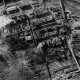 De fabriek na een bombardement